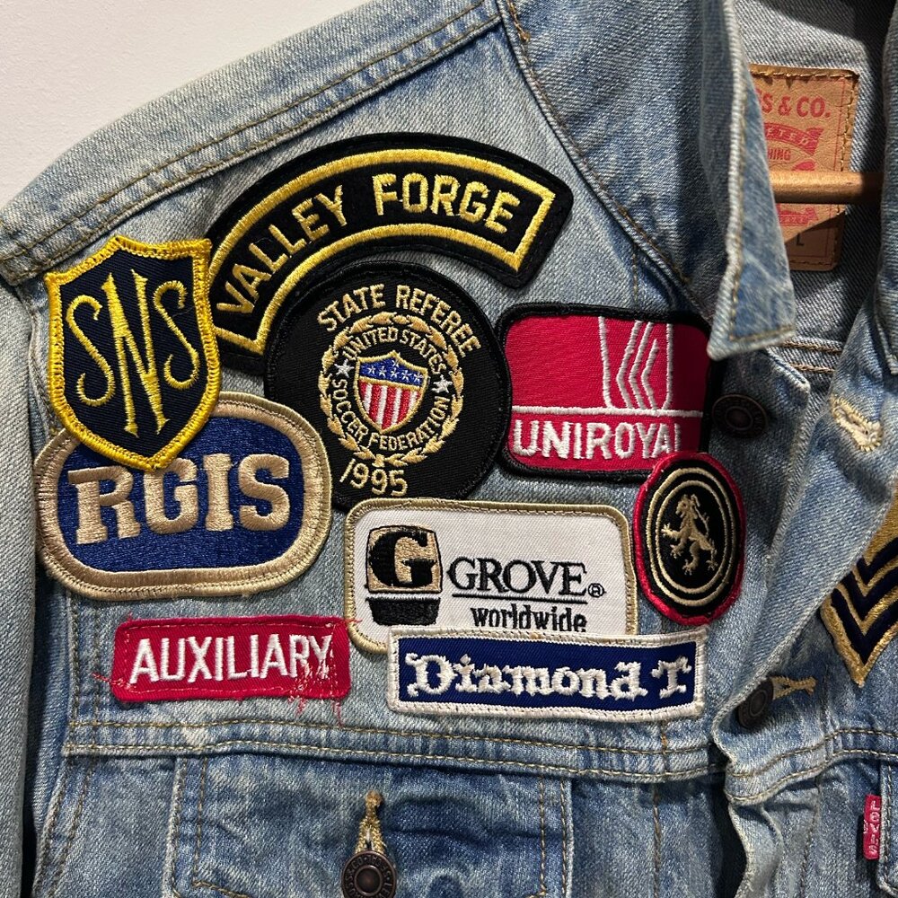 Levi's trucker one of a kind custom patched - Picture 4 of 11